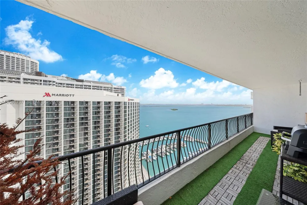 555 NE 15th St #33G Miami, FL 33132