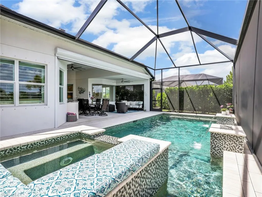 9257 Cayman Drive Naples, FL 34114