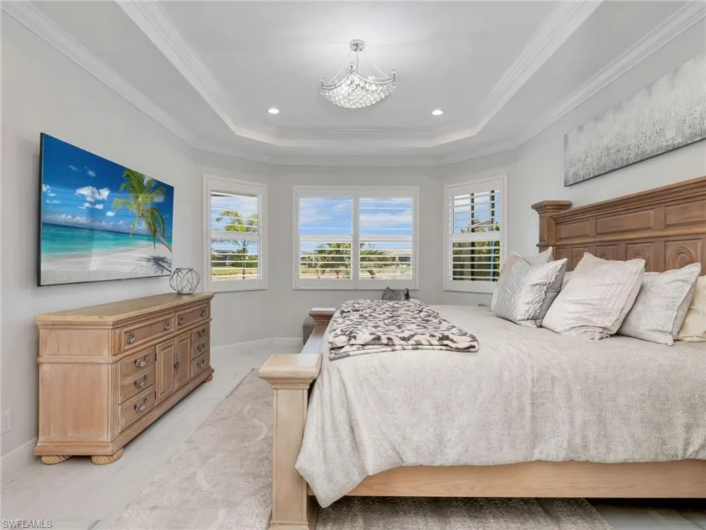 9257 Cayman Drive Naples, FL 34114