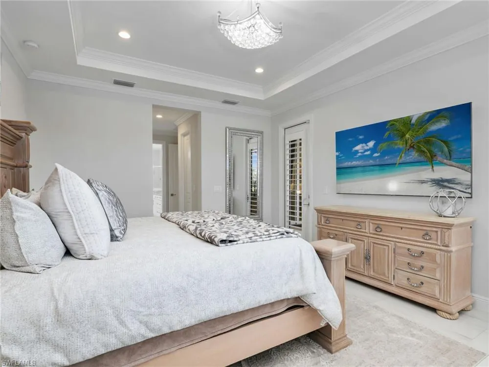 9257 Cayman Drive Naples, FL 34114