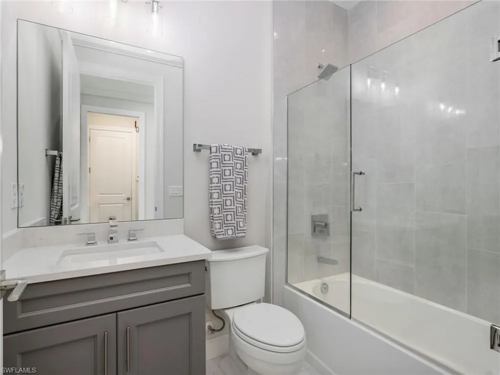 9257 Cayman Drive Naples, FL 34114
