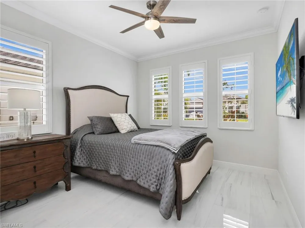 9257 Cayman Drive Naples, FL 34114