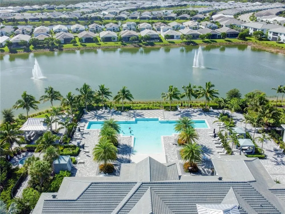9257 Cayman Drive Naples, FL 34114