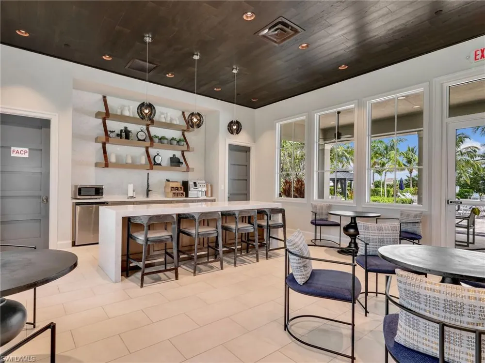 9257 Cayman Drive Naples, FL 34114