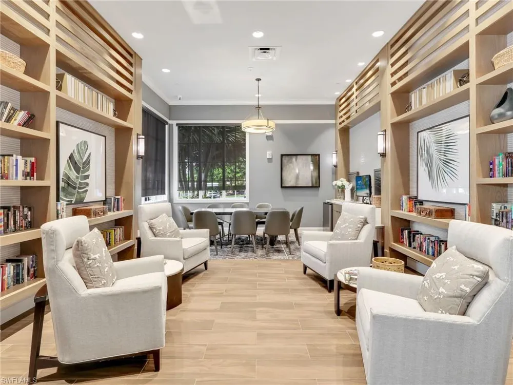 9257 Cayman Drive Naples, FL 34114