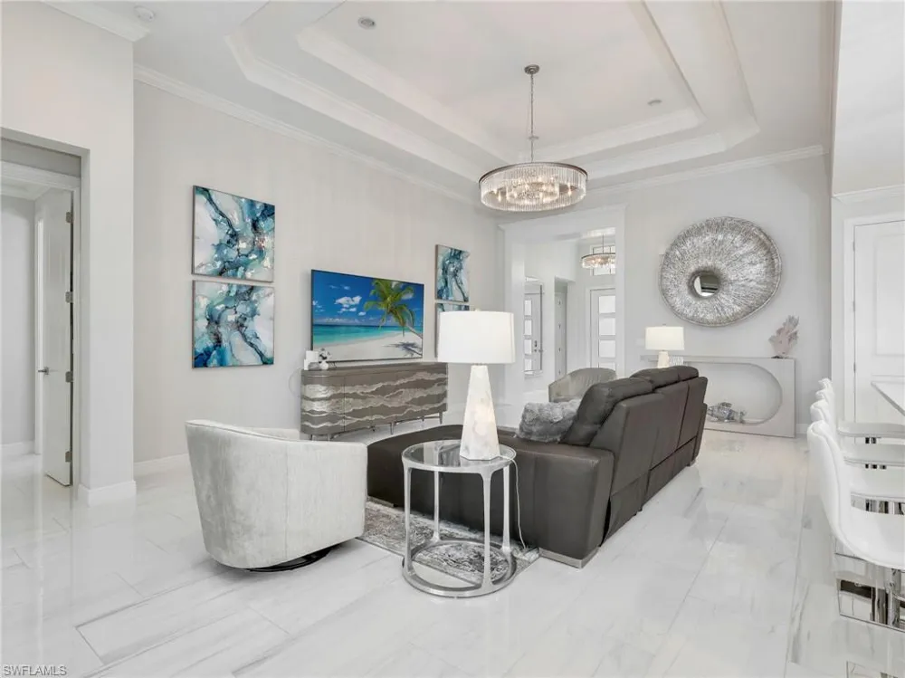 9257 Cayman Drive Naples, FL 34114