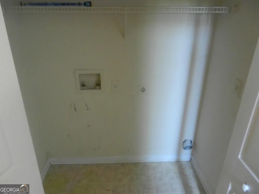 2506 Kris XING Ellenwood, GA 30294