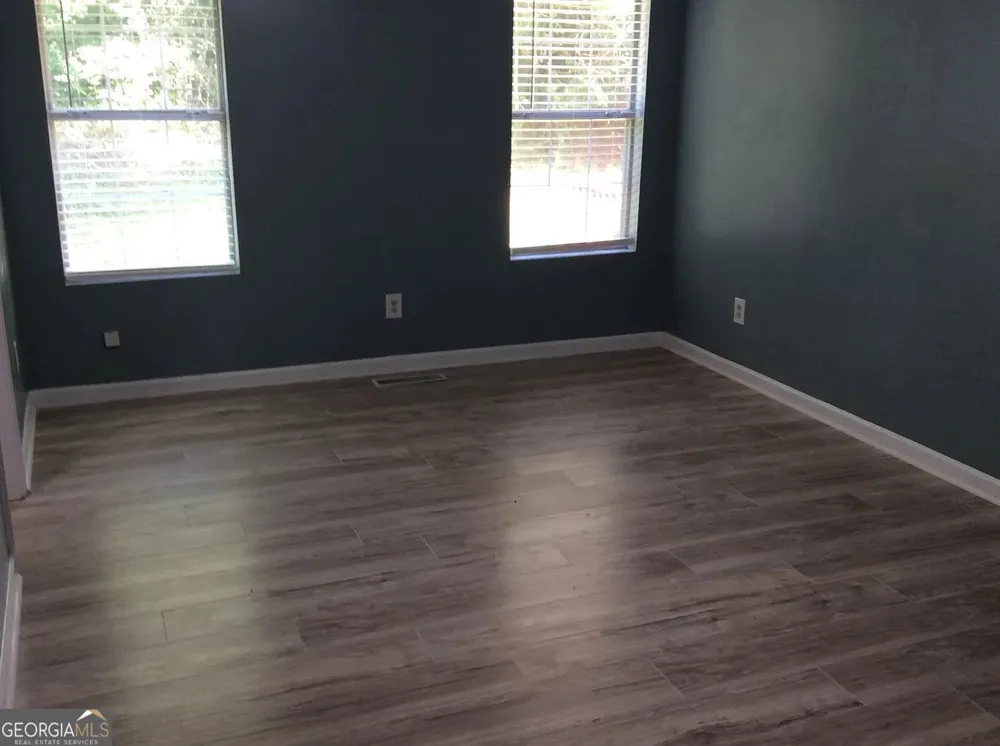 2506 Kris XING Ellenwood, GA 30294