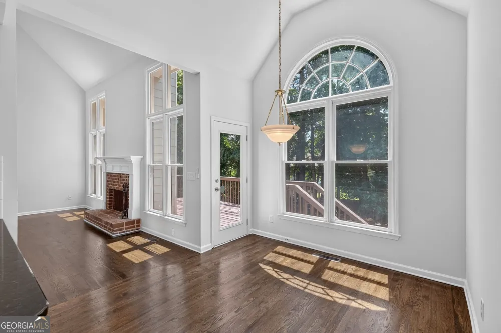 1249 Gate Post LN Powder Springs, GA 30127