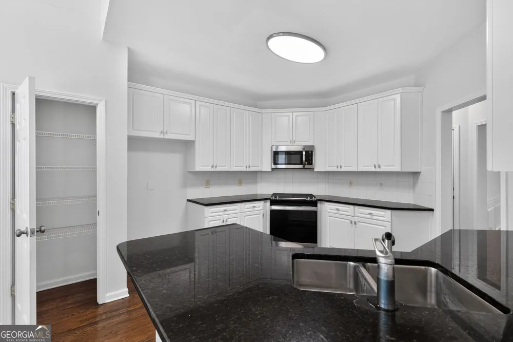 1249 Gate Post LN Powder Springs, GA 30127