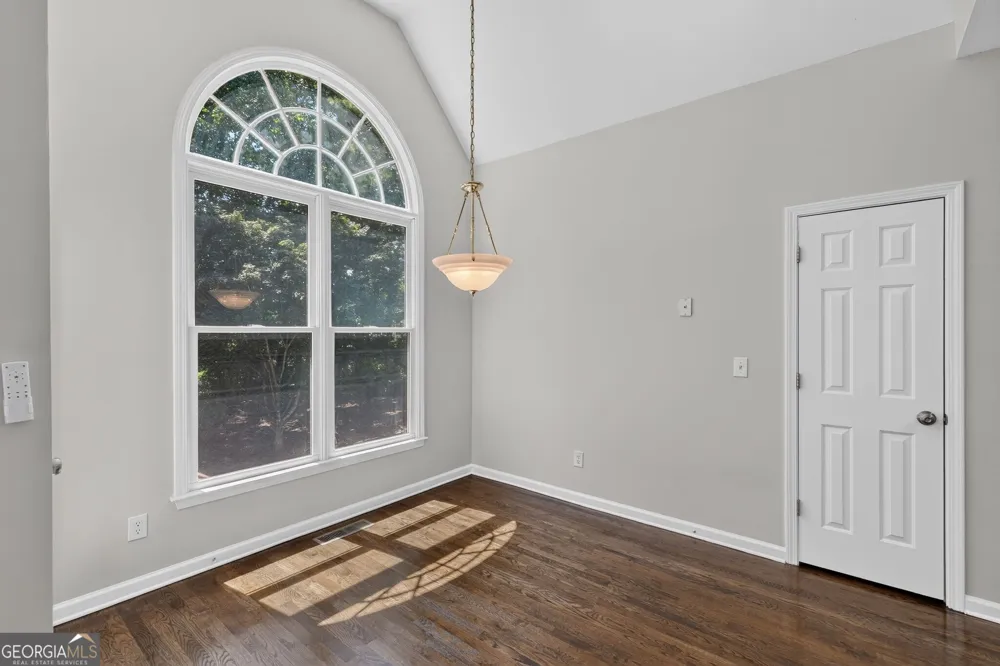 1249 Gate Post LN Powder Springs, GA 30127