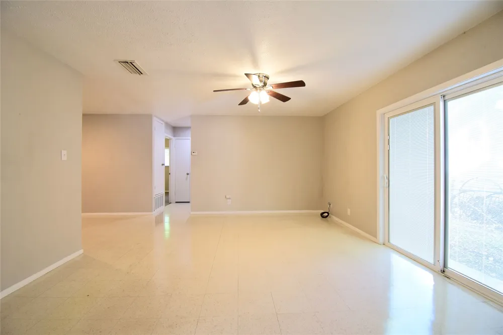 5936 Cherry Loop #B Austin, TX 78745