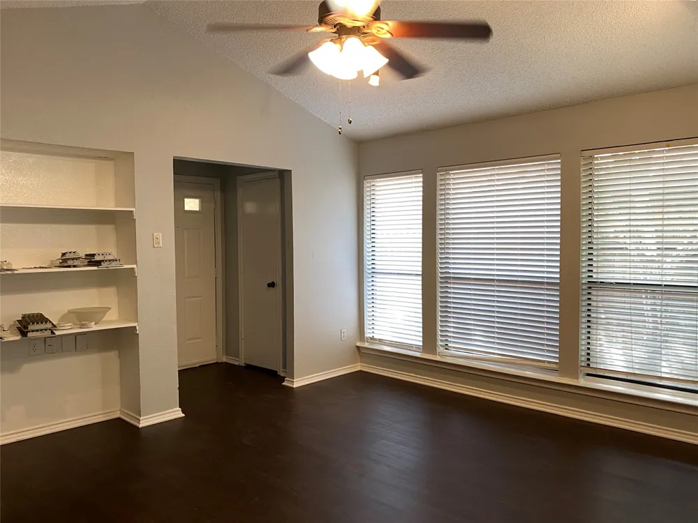 8701 Holly Street Frisco, TX 75034