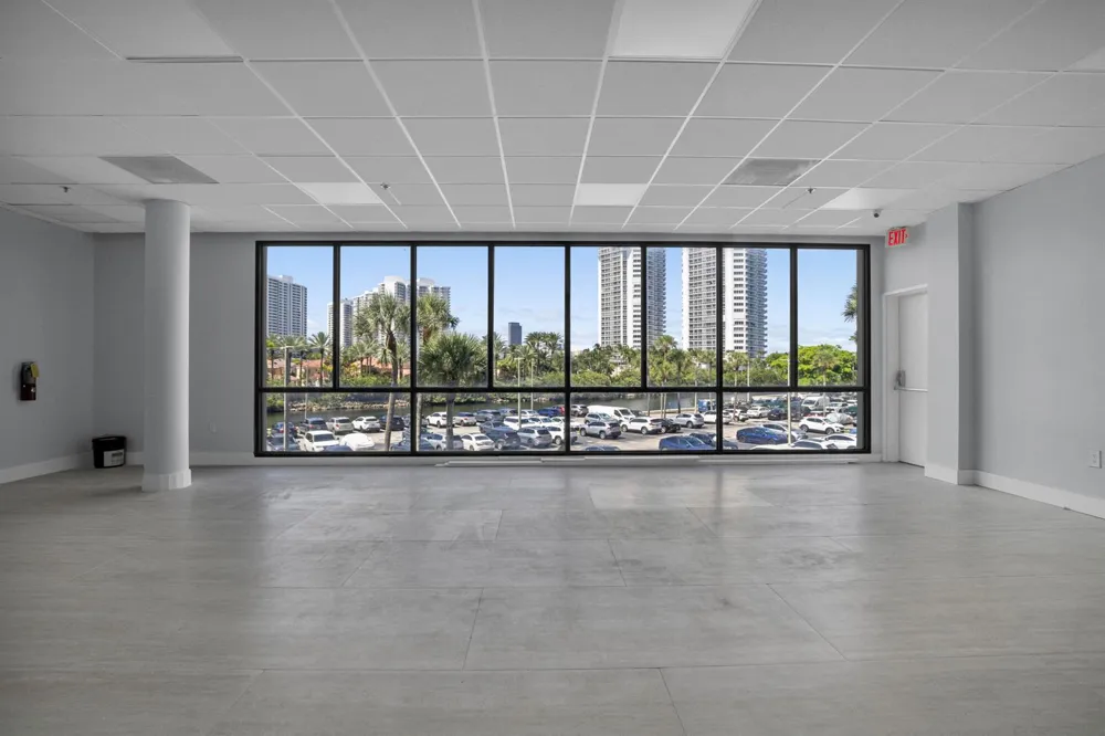 3701 COUNTRY CLUB DRIVE #404 Aventura, FL 33180
