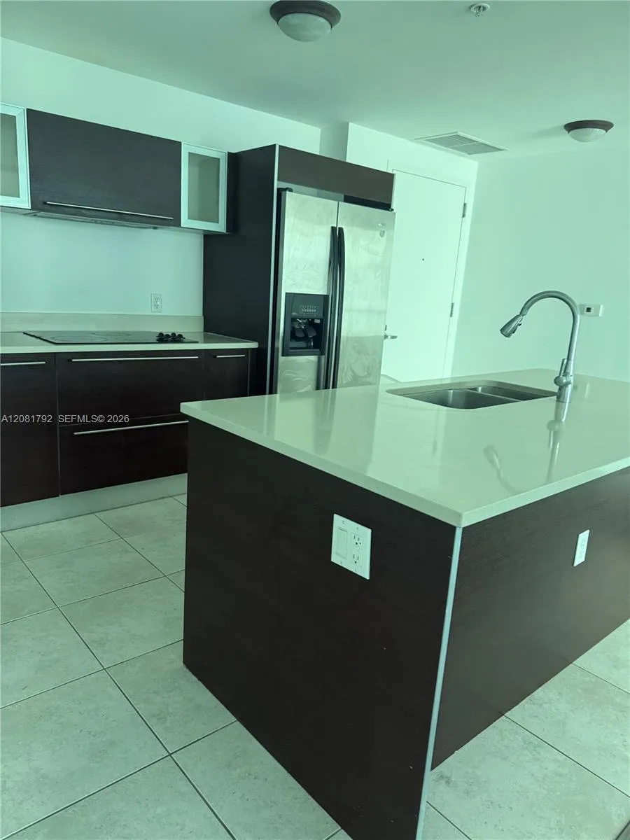 1900 Bayshore Dr #1517 Miami, FL 33132