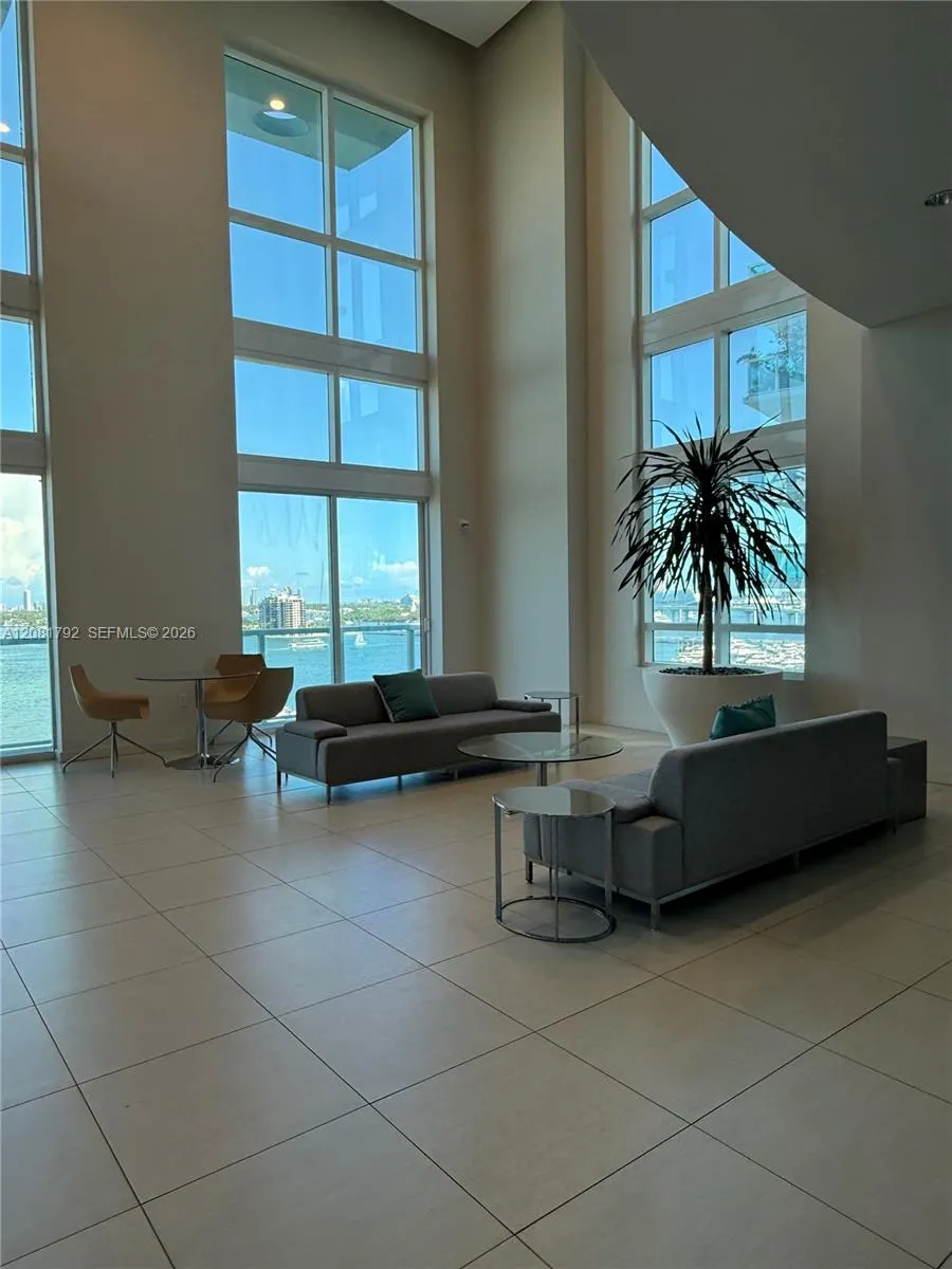 1900 Bayshore Dr #1517 Miami, FL 33132