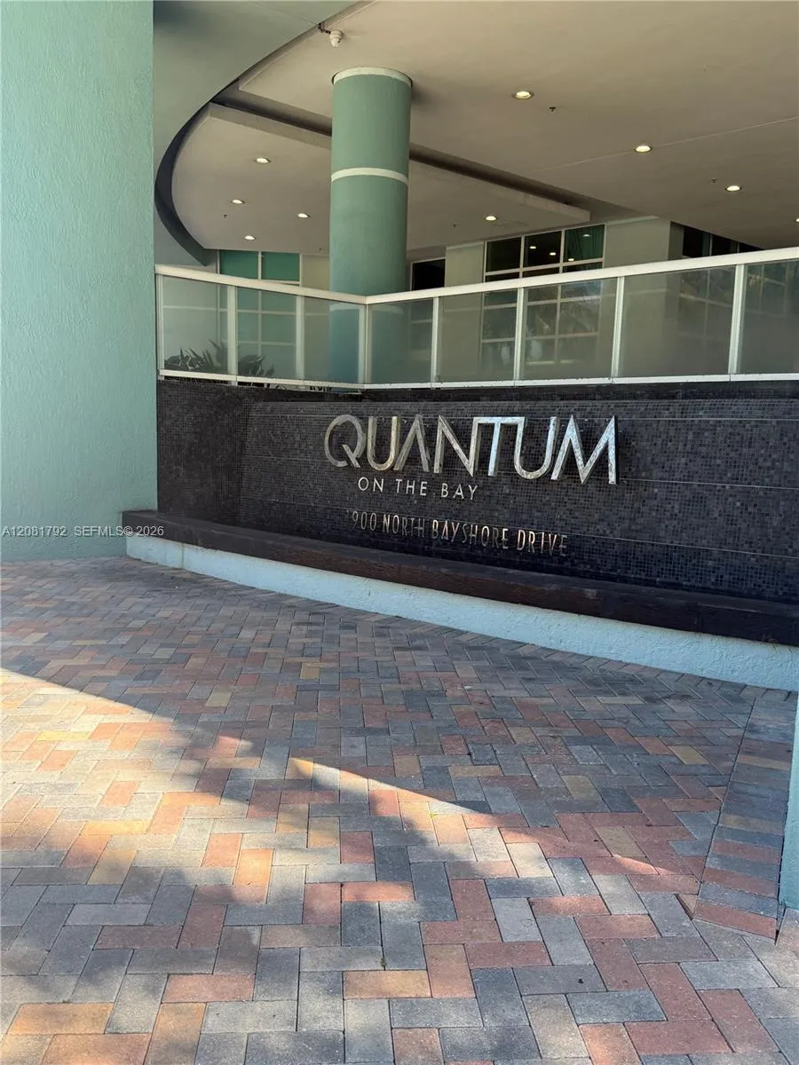 1900 Bayshore Dr #1517 Miami, FL 33132