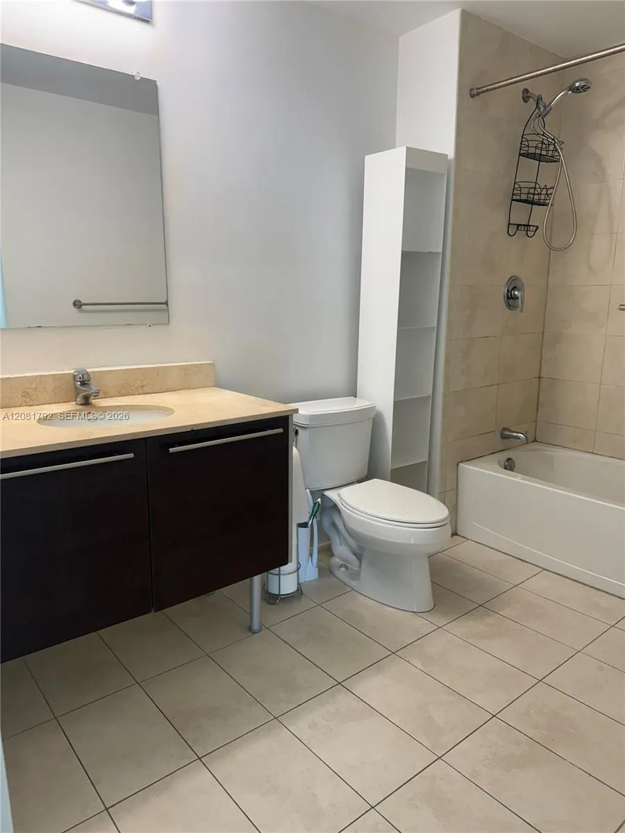 1900 Bayshore Dr #1517 Miami, FL 33132