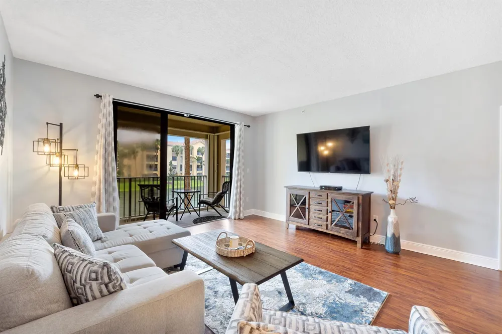 800 Uno Lago Drive #204 Juno Beach, FL 33408