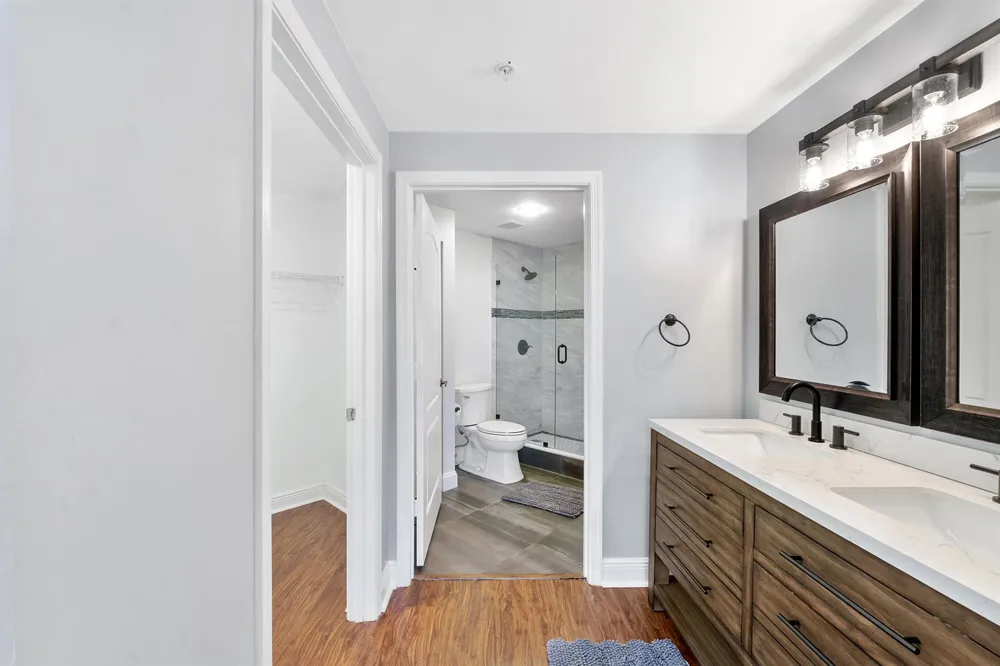 800 Uno Lago Drive #204 Juno Beach, FL 33408