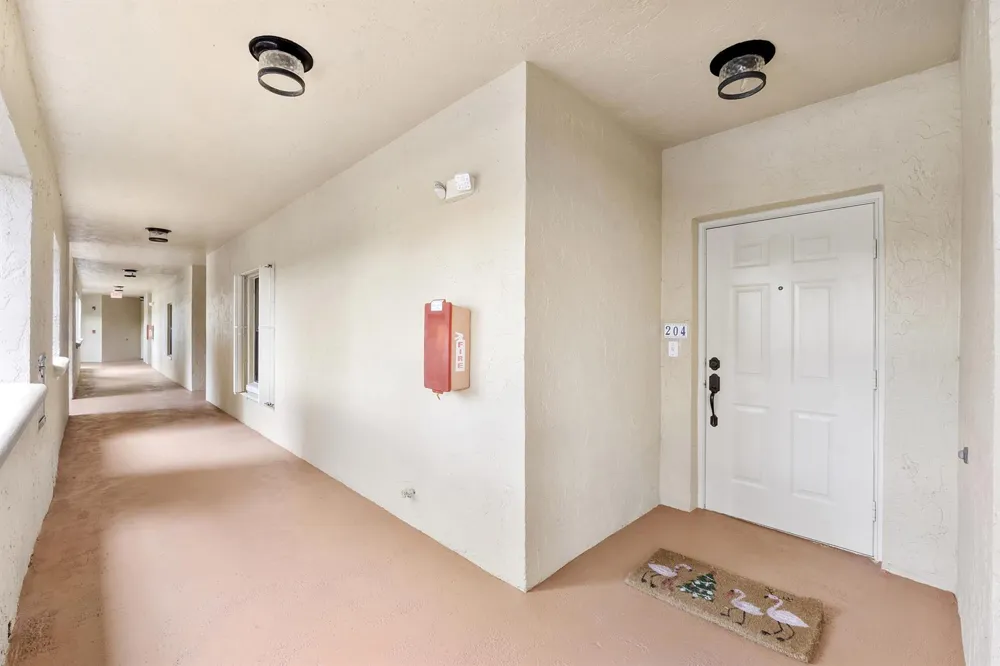 800 Uno Lago Drive #204 Juno Beach, FL 33408