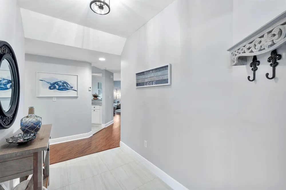 800 Uno Lago Drive #204 Juno Beach, FL 33408