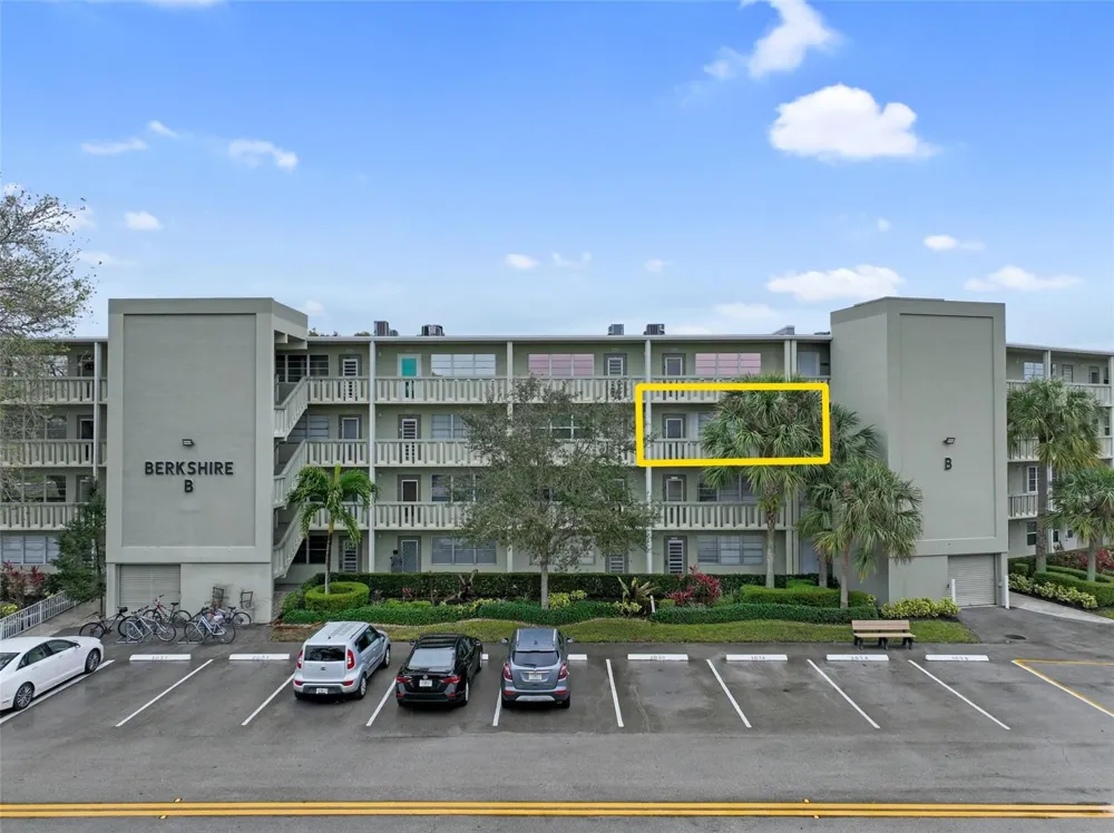 3034 BERKSHIRE B #3034 Deerfield Beach, FL 33442