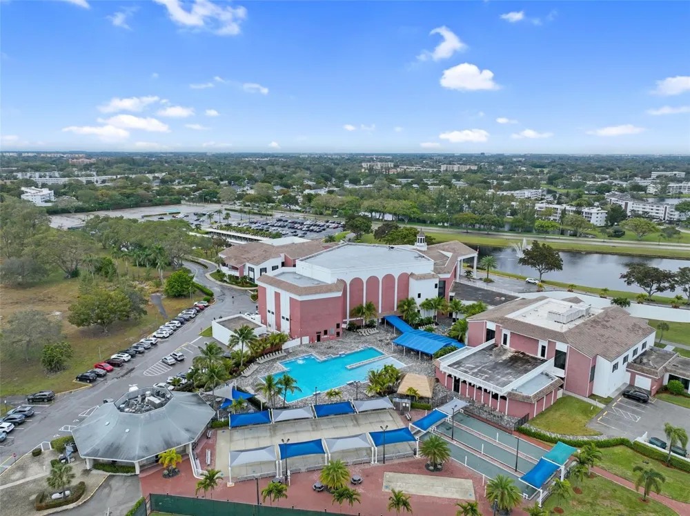 3034 BERKSHIRE B #3034 Deerfield Beach, FL 33442