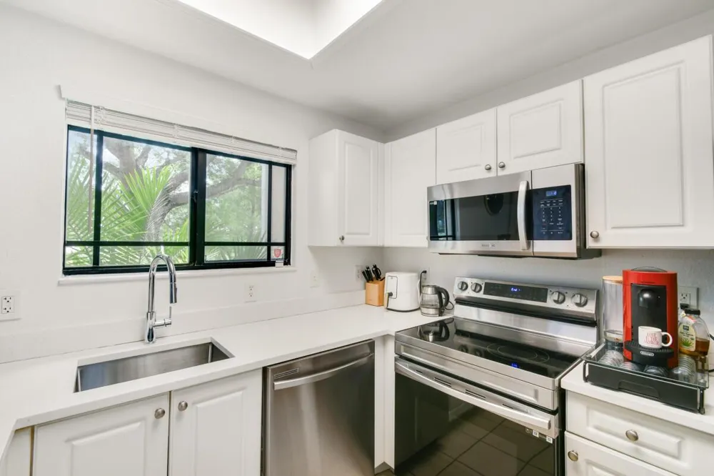 2916 TUSCANY COURT #104 Palm Beach Gardens, FL 33410