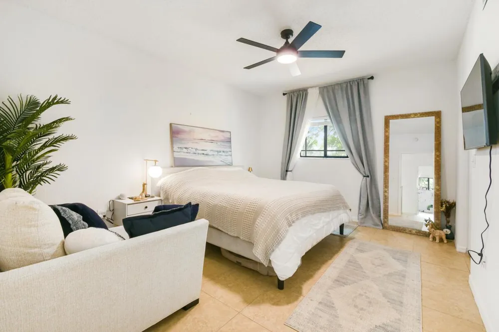 2916 TUSCANY COURT #104 Palm Beach Gardens, FL 33410