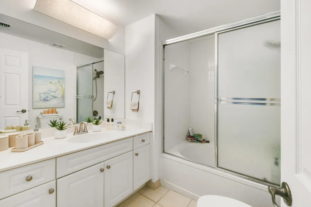 2916 TUSCANY COURT #104 Palm Beach Gardens, FL 33410