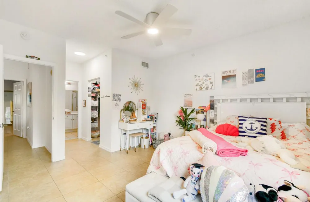2916 TUSCANY COURT #104 Palm Beach Gardens, FL 33410
