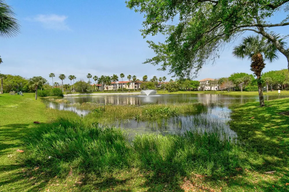 2916 TUSCANY COURT #104 Palm Beach Gardens, FL 33410