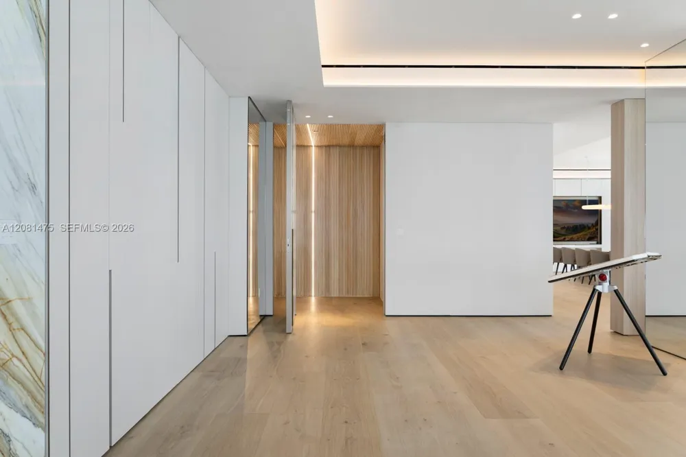 10203 Collins Ave #LPH 2701 Bal Harbour, FL 33154