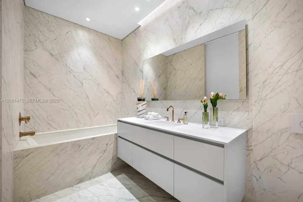 10203 Collins Ave #LPH 2701 Bal Harbour, FL 33154