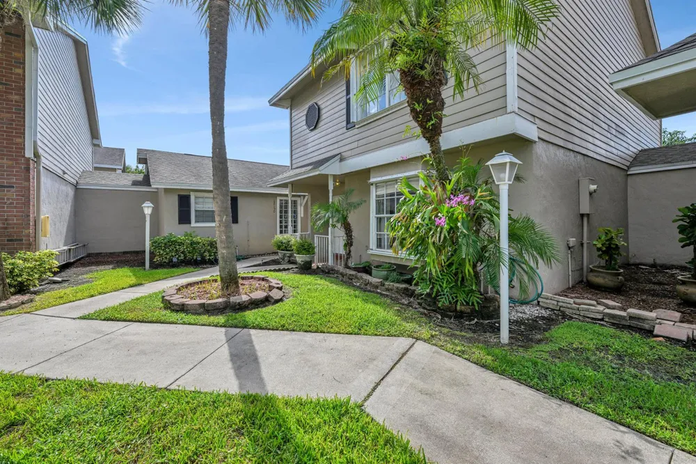 12152 NW 36th Place Sunrise, FL 33323