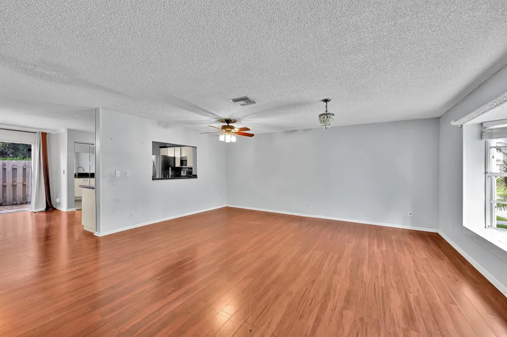 12152 NW 36th Place Sunrise, FL 33323