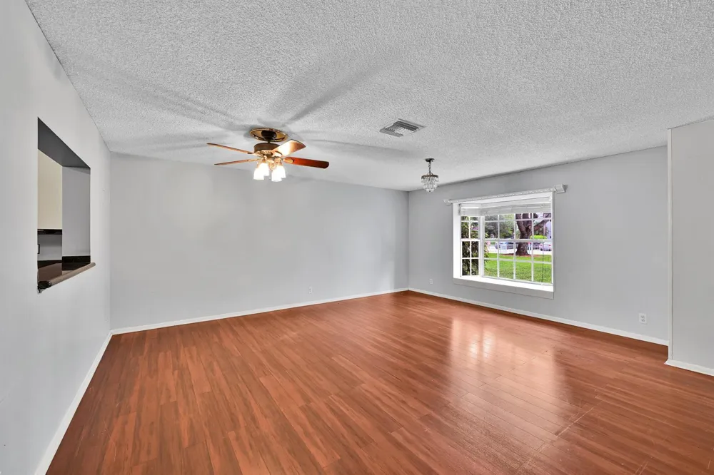 12152 NW 36th Place Sunrise, FL 33323