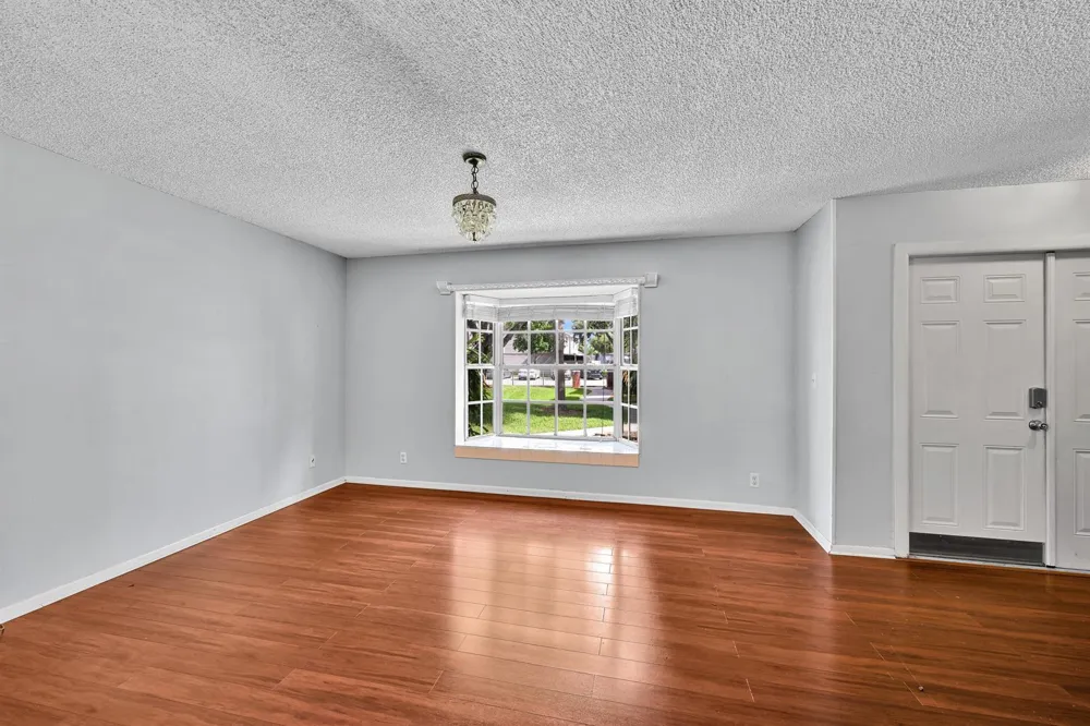 12152 NW 36th Place Sunrise, FL 33323