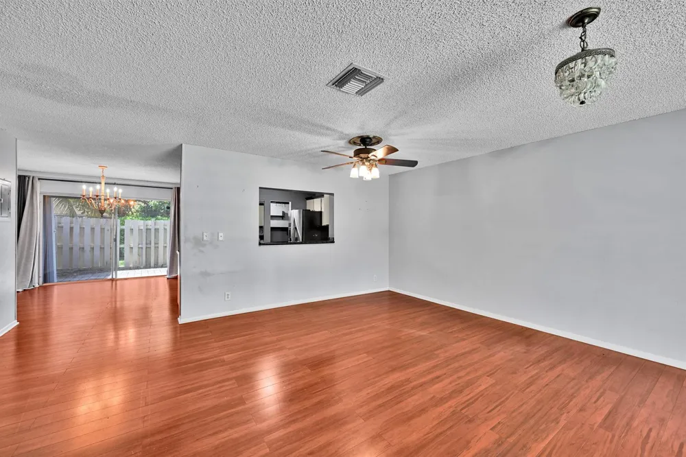 12152 NW 36th Place Sunrise, FL 33323