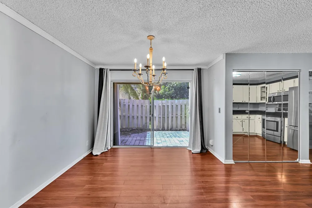 12152 NW 36th Place Sunrise, FL 33323