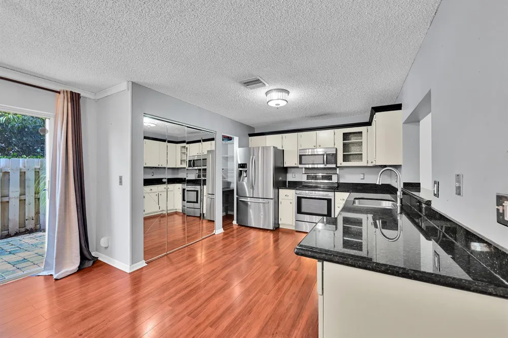 12152 NW 36th Place Sunrise, FL 33323