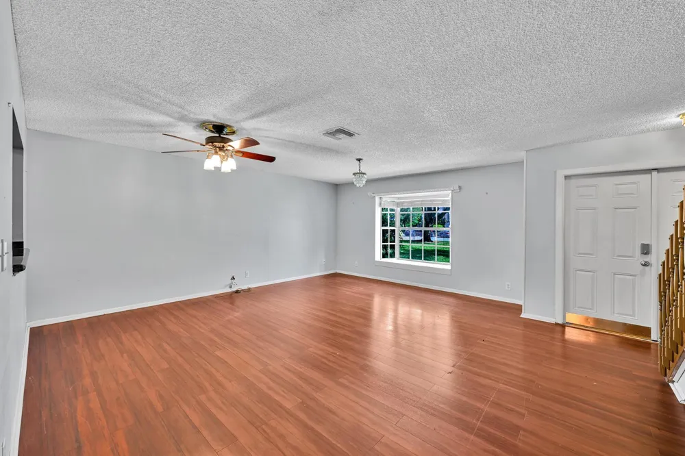 12152 NW 36th Place Sunrise, FL 33323