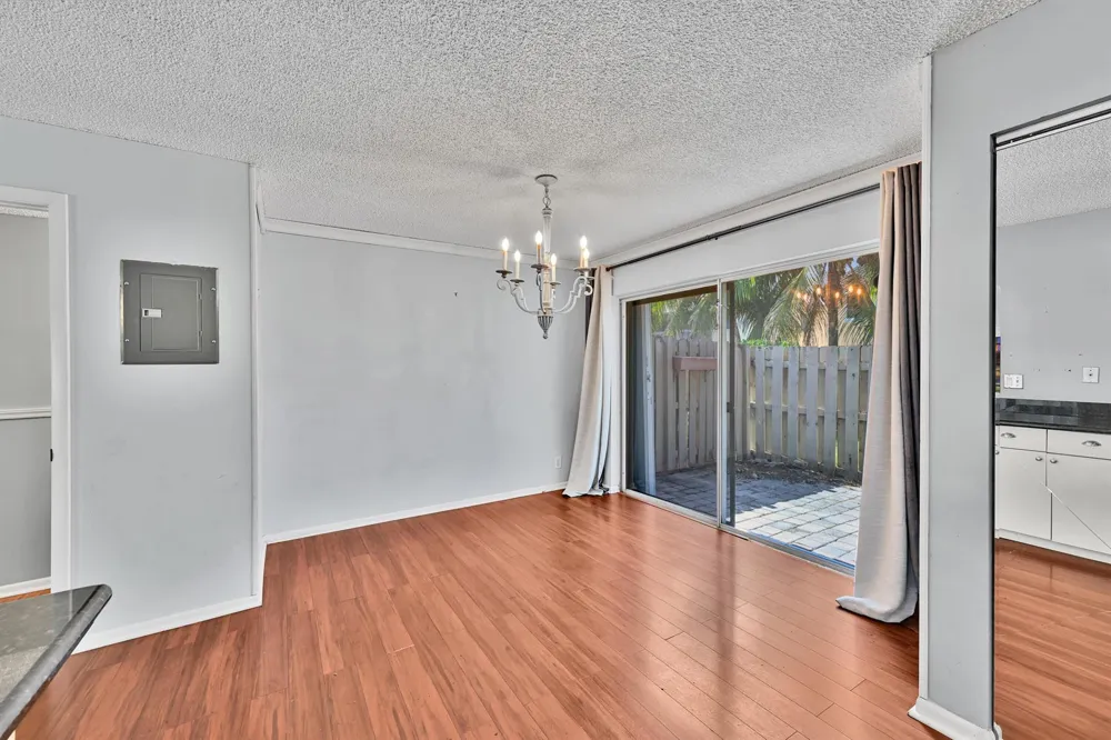 12152 NW 36th Place Sunrise, FL 33323