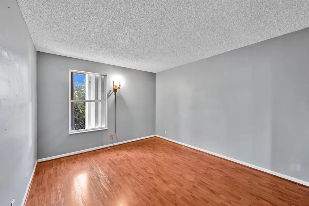 12152 NW 36th Place Sunrise, FL 33323