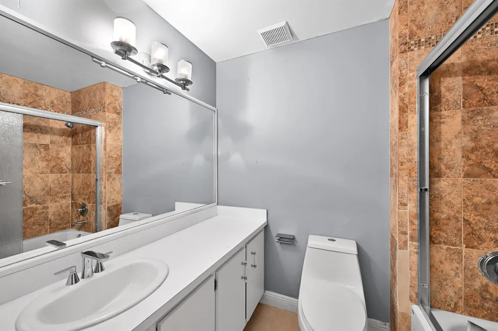 12152 NW 36th Place Sunrise, FL 33323