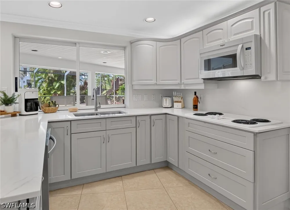 14th Avenue S Naples, FL 34102