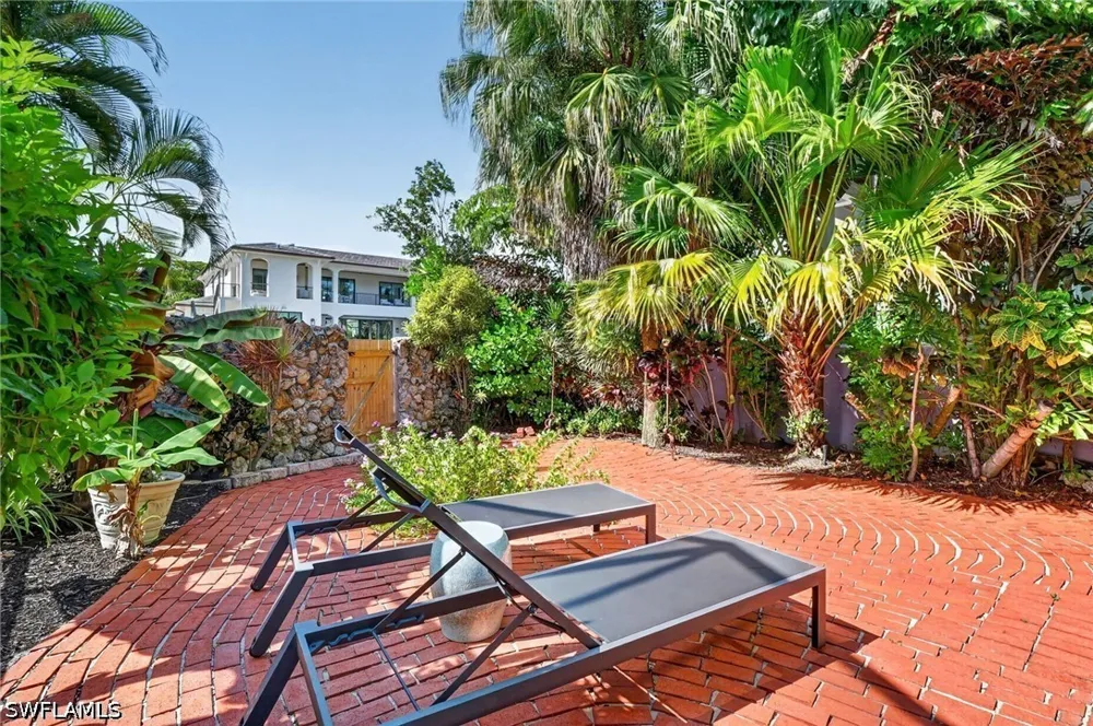 14th Avenue S Naples, FL 34102