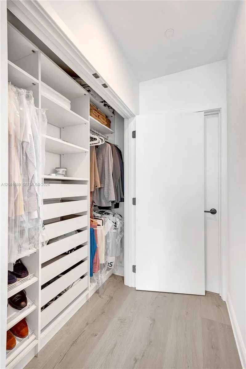 6799 Collins Ave #201 Miami Beach, FL 33141