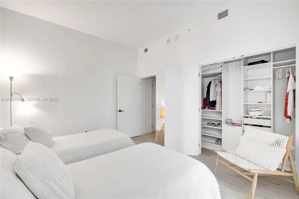 6799 Collins Ave #201 Miami Beach, FL 33141